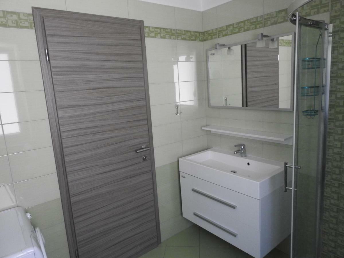 Pocitniska Hisa Konuk evi Dobravlje Dış mekan fotoğraf